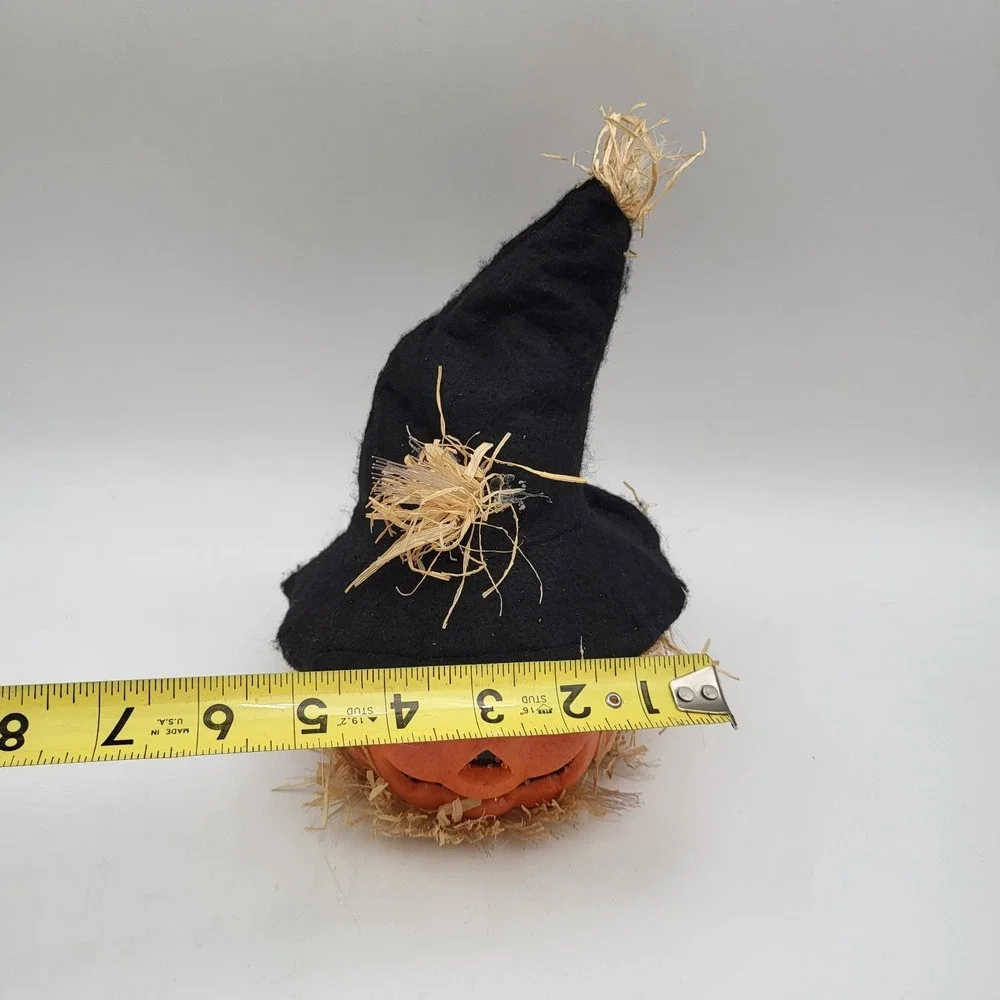 N/A halloween scarecrow